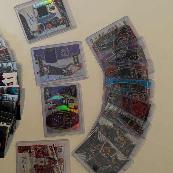 Basketball cards - Picture 3 of 3